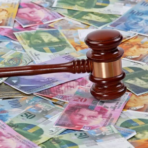 Zawieszenie obowiązku płatności rat kredytu frankowego na czas procesu